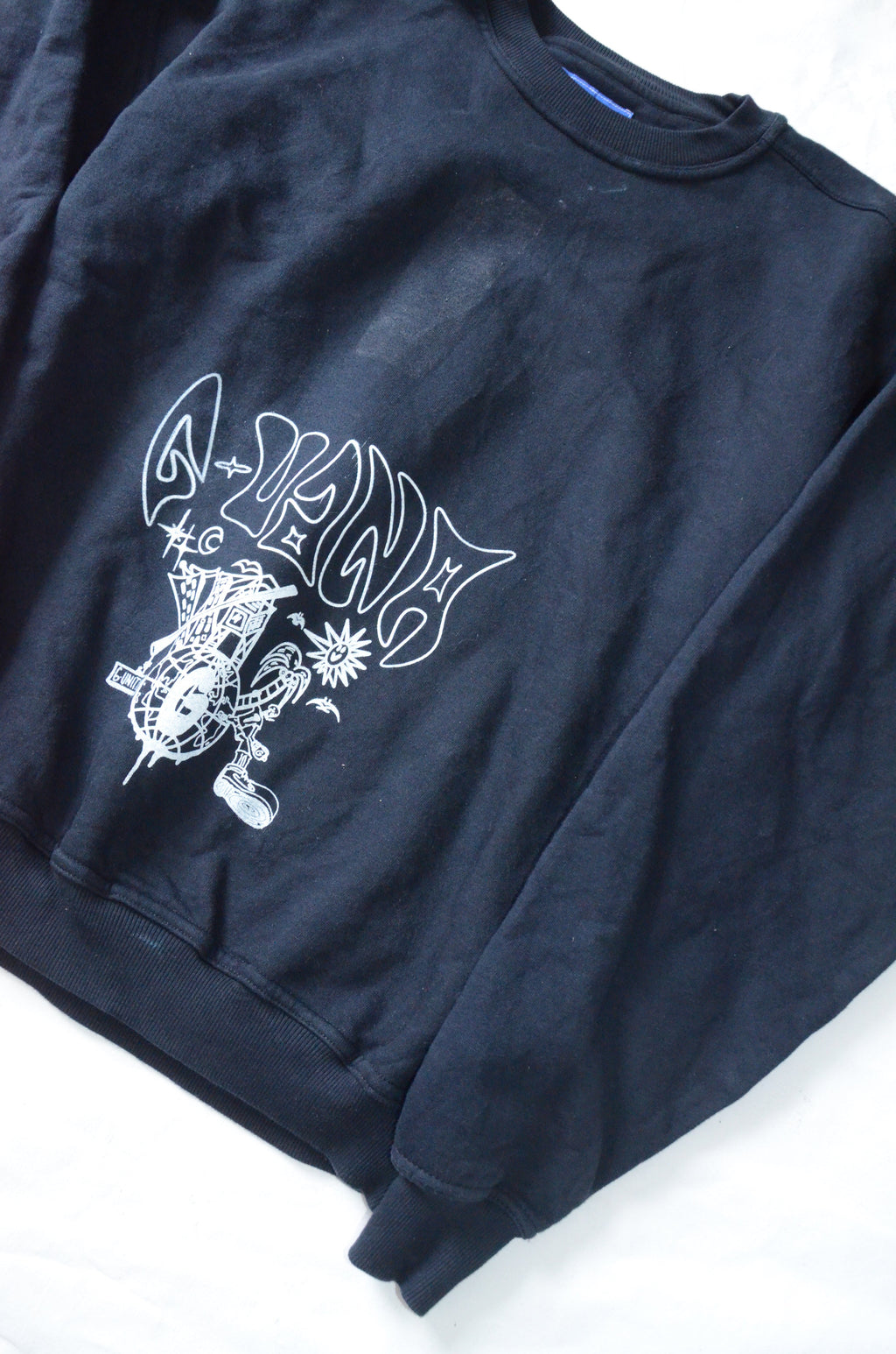 G.UANA Black 21 Screenprint Sweater