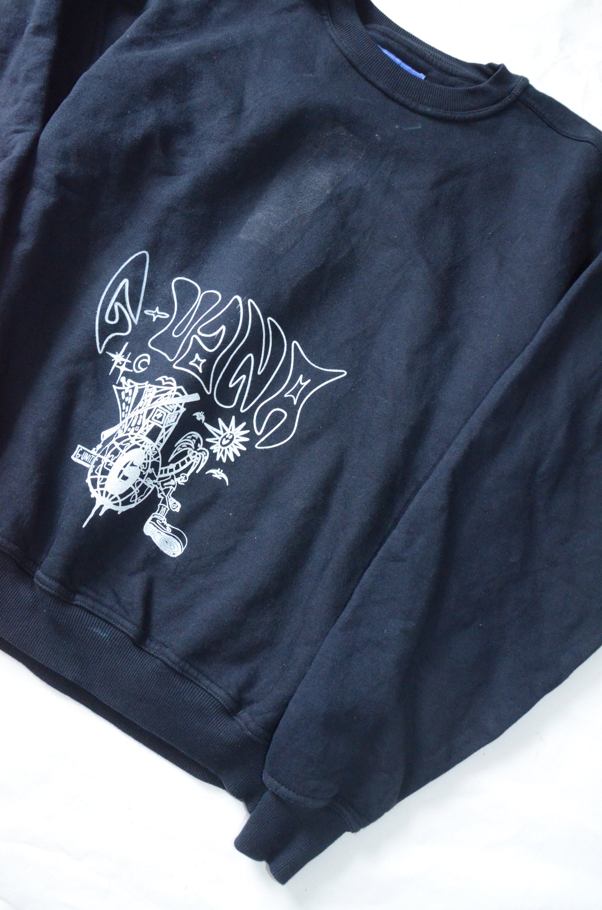 G.UANA Black 21 Screenprint Sweater