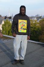 Lade das Bild in den Galerie-Viewer, Garyuana Skater Sweatshirt
